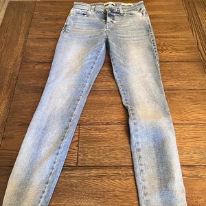 28x29 guess sexy curve skinny jeans